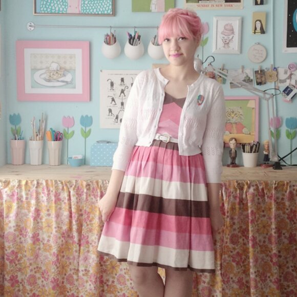 Modcloth Knitted Dove neapolitan stripe dress fits US Medium 6-8 - Picture 3 of 10